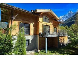 MOUNTAIN BASE | KNIGHT FRANK