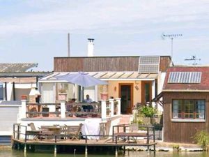 Maisonnette autour des étangs