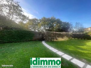 Terrain 1 000 m² Roques