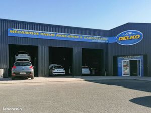 Garage automobile  garage 390 m² MAURIAC