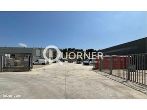 Local 507 m² Fréjus