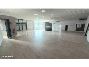 Local commercial 335 m²