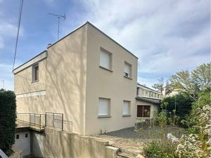 Maison 10 pièces 160m2