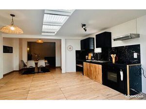 Maison meublée pour 6 personnes – avec jardin dont place de parking