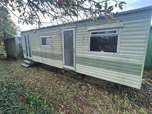 Mobil Home ancien   BON ÉTAT