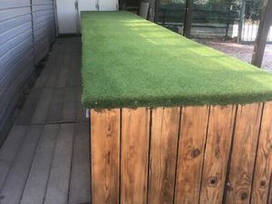 Grand stand commerce bord de route sur terrain privé