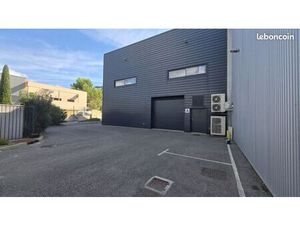 Entrepôt 254 m² Hyères