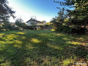 Terrain 1 500 m² Gradignan