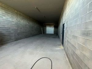 Location box d’une surface de 140m2 au sol