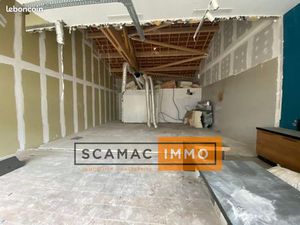 Local commercial 230 m²