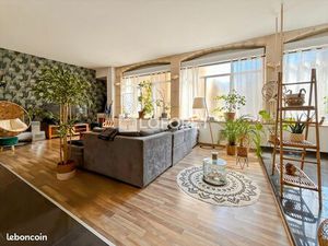 Loft/atelier/surface 6 pièces 169 m²