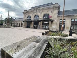 Local d'activité 390 m²