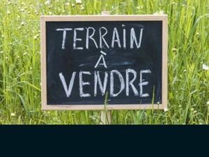 Terrain constructible 609m² lesneven