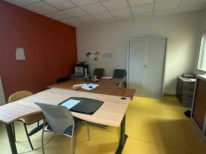 Bureaux 80 m²