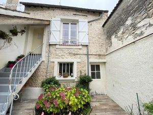 Petite maison proche place Saint Gilles