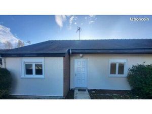 Maison de plain pied  2 chambres  garage  terrain