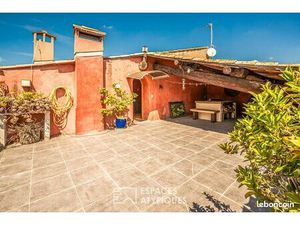 Maison 7 pièces 240 m²