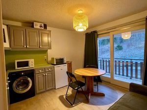 Studio meublé entièrement renové