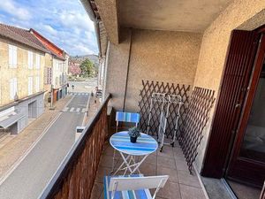 Appartement meublé avec terrasse - Plein centre