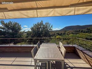 À 500m env. De la plage de Pinarello –appartement dans résidence avec piscine