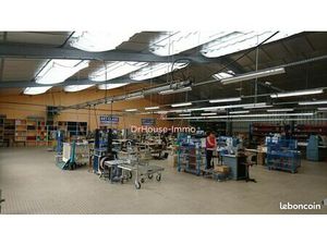 Bureaux 2225 m² saint florent le vieil