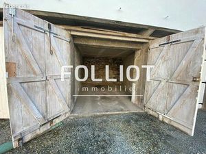 Parking/box 1 pièce 16 m²