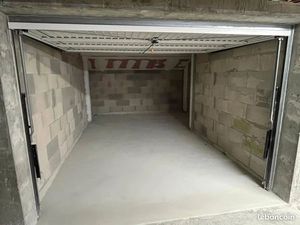 Parking/box 1 pièce Les Rousses