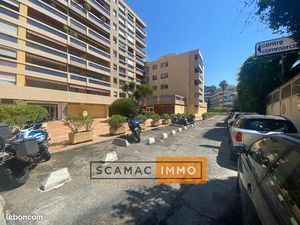 Local commercial 80 m²