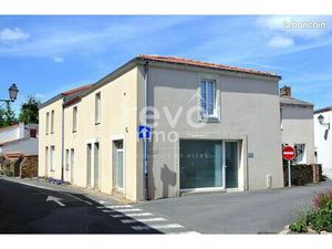 Local commercial 70 m² LA VARENNE