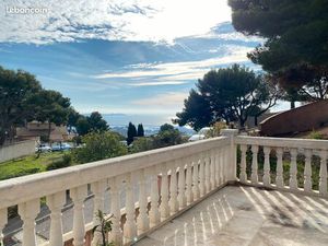 Villa vue mer type 4/5 piscine