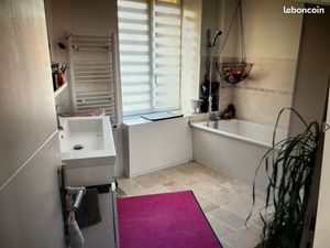 À vendre maison et appartement