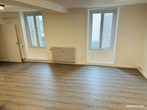 Appartement à louer 75 m2 disponible de suite