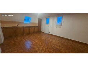 Appartement plein centre pont l'eveque