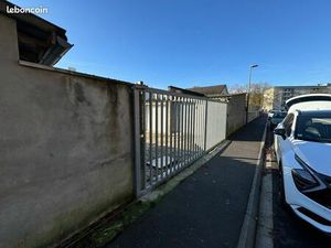 Loue  garage  Charleville-Mézières