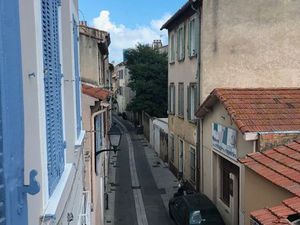 Loue t1 centre seyne sur mer meuble