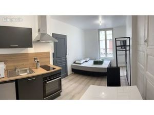 Joli studio meublé centre ville Saumur