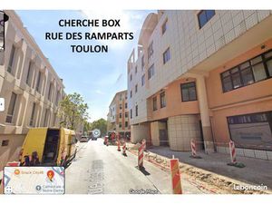 Cherche Box fermé Rue des Ramparts àToulon