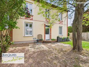 Maison 9 pièces 196 m²