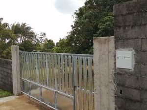 Vend terrain à bâtir viabilisé clos situé à bagatelle Sainte Suzanne chemin camps créole i