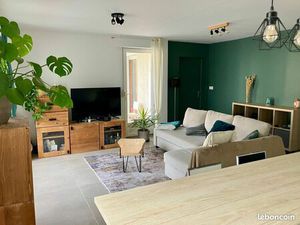 Appartement rénové de 43 m² avec garage et balcons – Fontaine