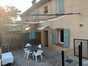 Location appartement Villecroze