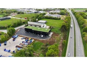 Briec : Local d’activité neuf modulable  visibilité voie express