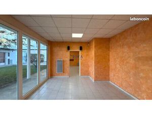 Local 56 m² Marseille