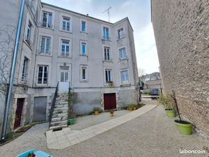 Débarras  local de stockage  quartier Dunois