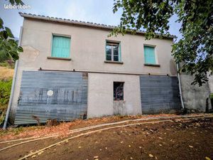 Maison de 100m2 environ Saint Nazaire le Désert