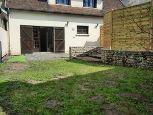 T3 duplex avec jardin  terrasse et cave