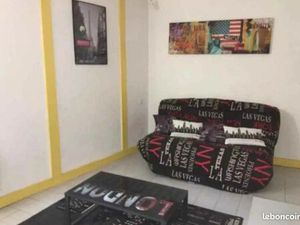 Studio 22m2 ttc (eau/elec/internet)