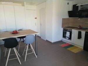 T1 spacieux et fonctionnel de Décembre à Mai inclus