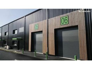 Local d'activité 225 m²