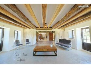 Longère 11 pièces 355 m²